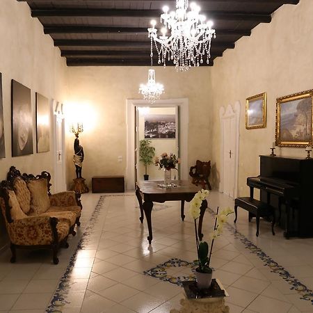 Suite Palazzo Luciani サレルノ エクステリア 写真