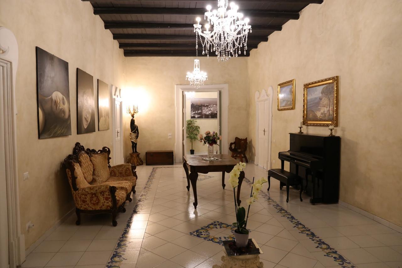 Suite Palazzo Luciani サレルノ エクステリア 写真